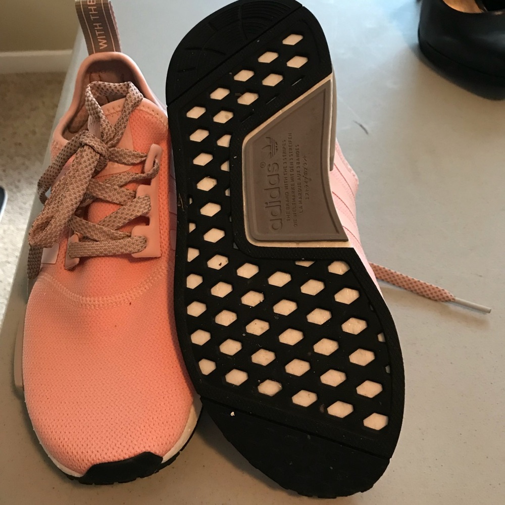 Size 7 women’s Adidas shoes